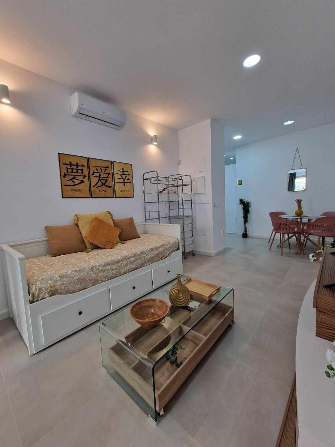 Moderno Apartamento 3 En Calle Marmoles Málaga Eksteriør bilde